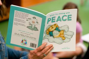 Kids Light Up Books by Wendy Mason & Lisa Maravelis-5